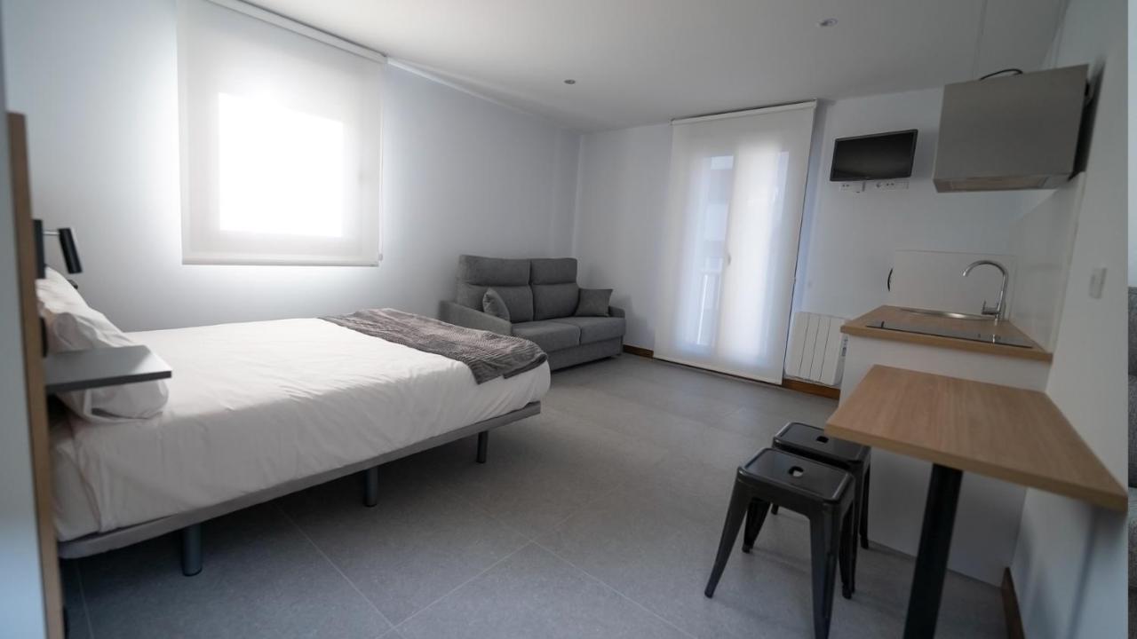 Apartamentos Puerta De Occidente Cornellana المظهر الخارجي الصورة