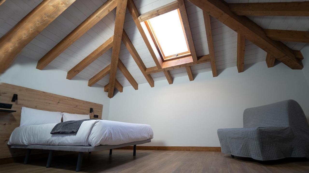 Apartamentos Puerta De Occidente Cornellana المظهر الخارجي الصورة